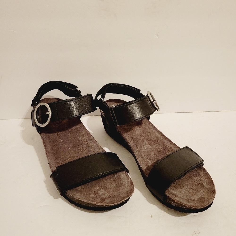 New Munro Women's Wedge Black Leather Sandals Size 8